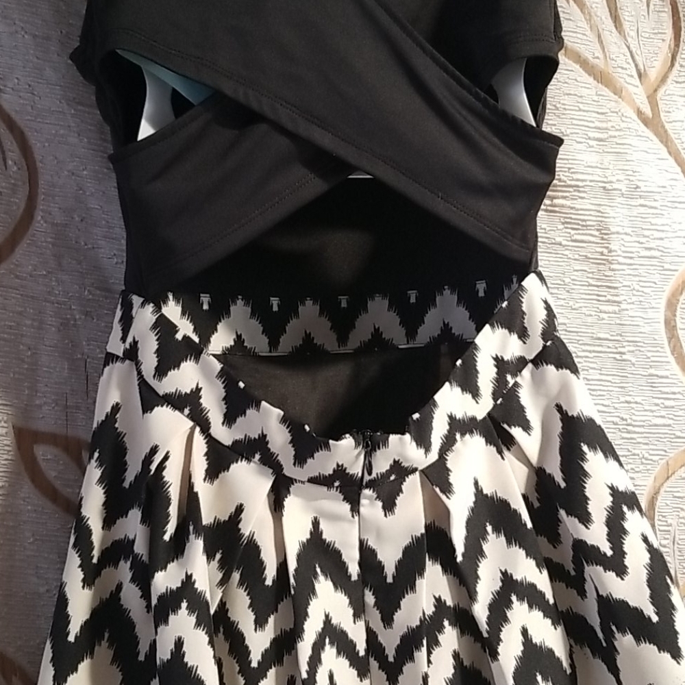 Charming Charlie Dress - Picture 6 of 6